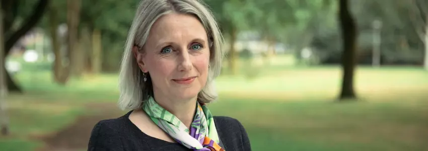 Marleen van Rijthoven | Horecamedewerker Marleen van Rijthoven werkt in de horeca bij DELA en vertelt wat ze zo mooi vindt aan haar werk.